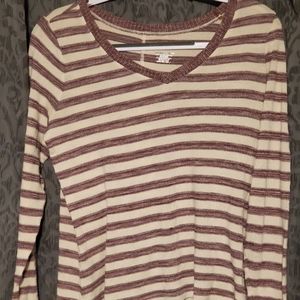 St. John's Bay long sleeve lightweight knit top.